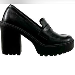 Black Chunky Heel Platform Penny Loafers Size: 9